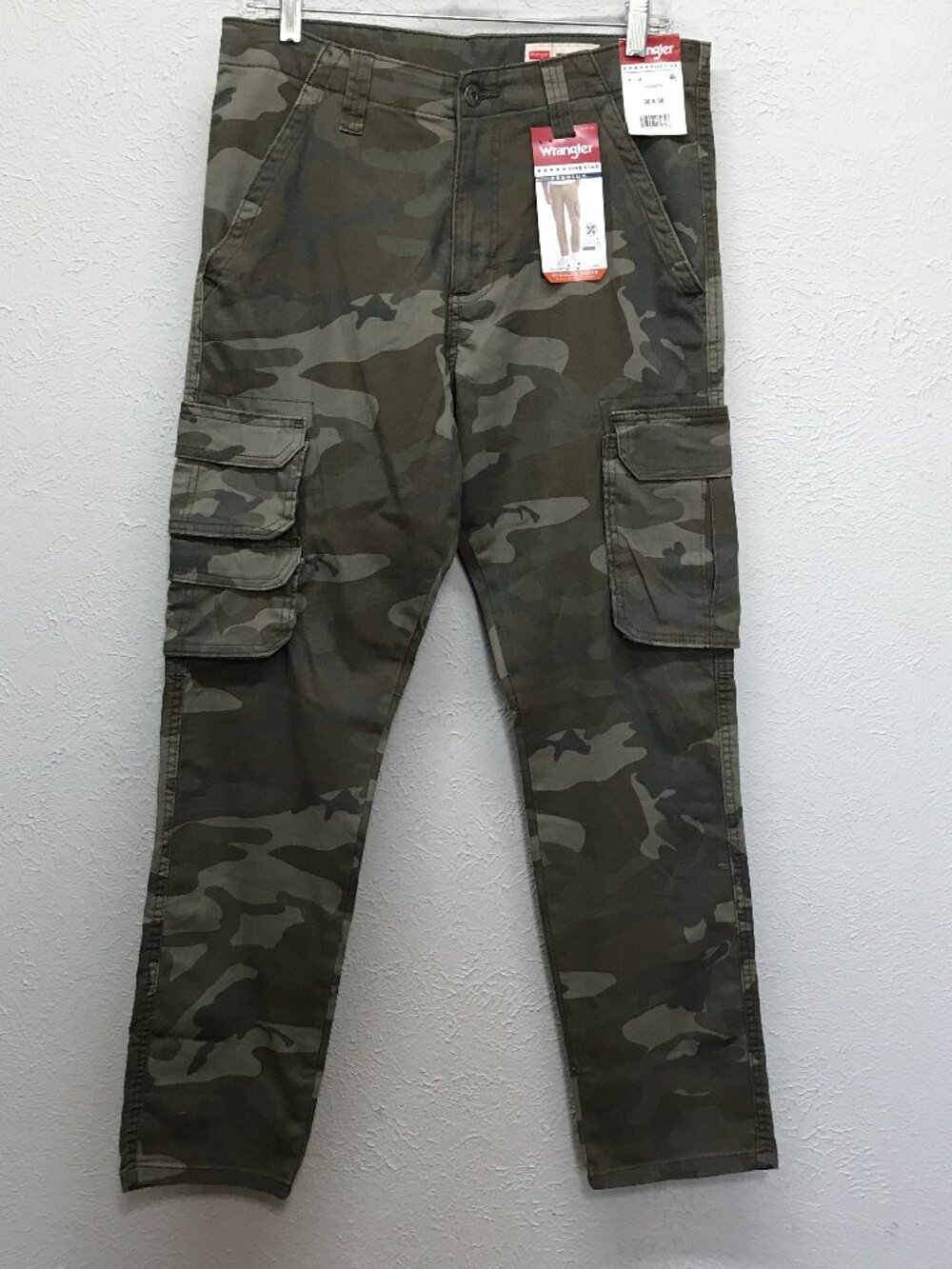 Wrangler Five Star Mens 30x30 Camo Cargo Pants Regular Taper Stretch Green NWT